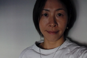 小出麻紀子・顔.JPG